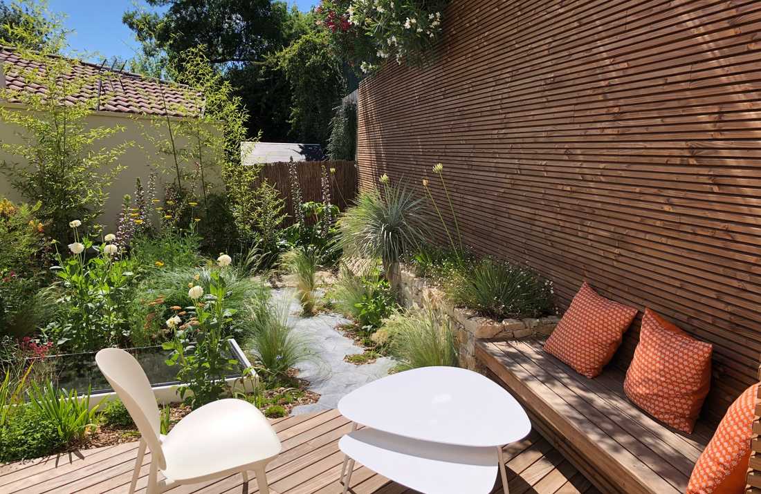 Create a green oasis in a small garden