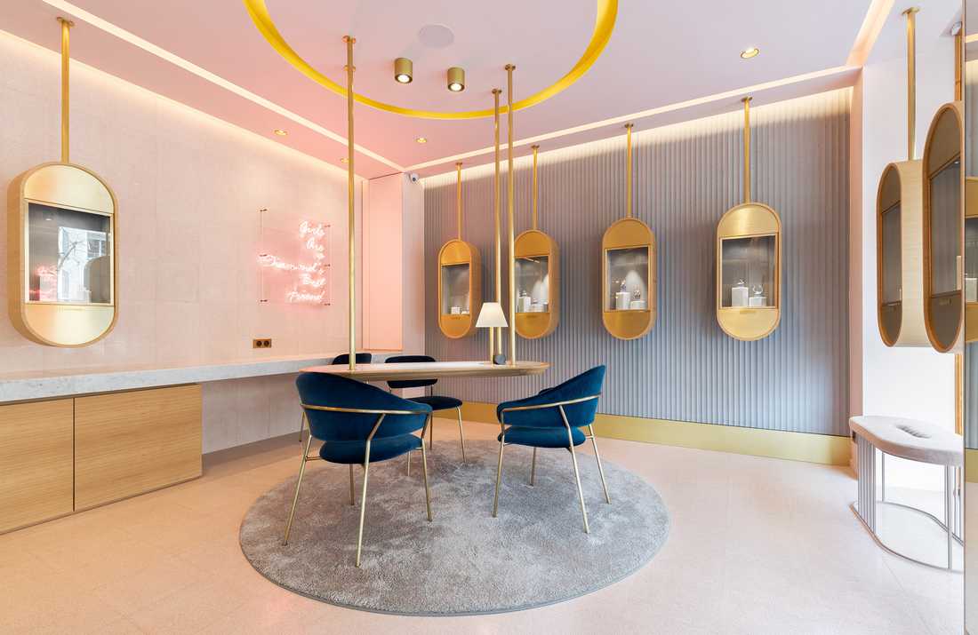 Interior design of a high-end jewelry store in Annecy